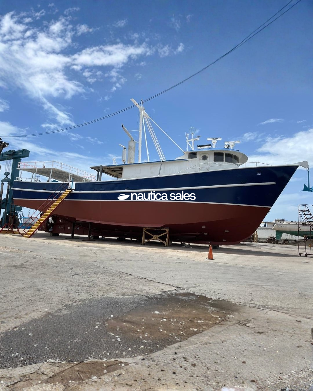 Yate en venta: Embarcación comercial para pesca de atún